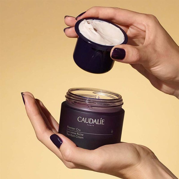 Caudalie Premier Cru The Rich Cream Πλούσια Κρέμα Προσώπου Αντιγήρανσης Για Εγκατεστημένες Ρυτίδες, Κηλίδες & Σύσφιξη Για Ξηρές Επιδερμίδες 50ml